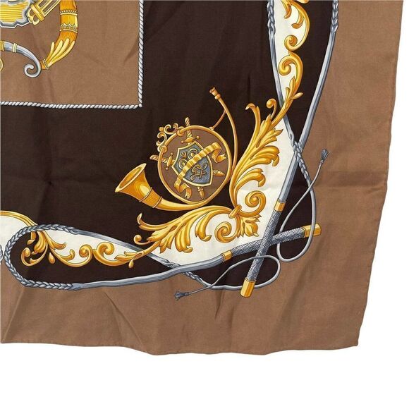 Vintage Silky Square Scarf Ornate Regency 34 Inch Gold Tones Classic Chic Crown - Picture 5 of 7